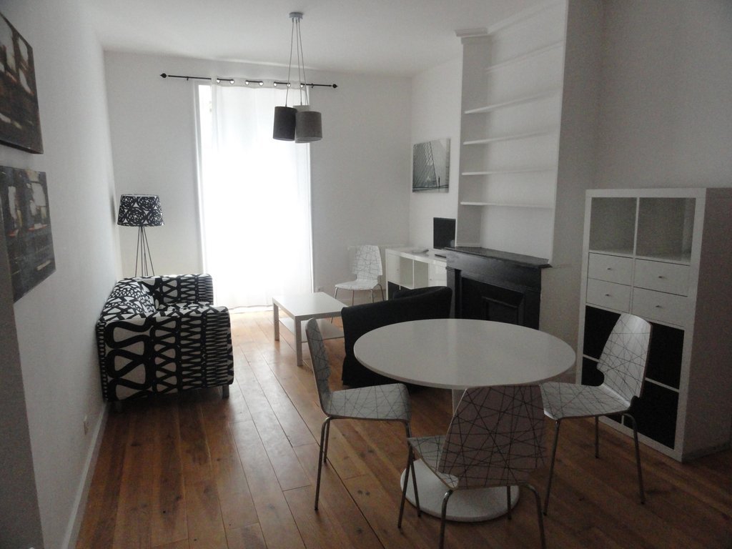 APPARTEMENT T2 A LOUER - VILLEFRANCHE SUR SAONE - 40 m2 - 601�&euro; charges comprises par mois