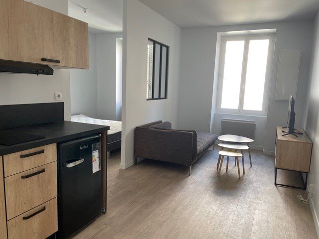 APPARTEMENT T1 A LOUER - VILLEFRANCHE SUR SAONE - 26 m2 - 538 € charges comprises par mois