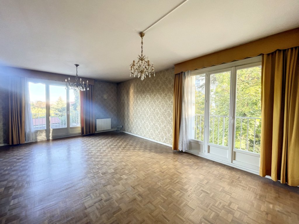 APPARTEMENT T4 - GLEIZE - 98 m2 - VENDU