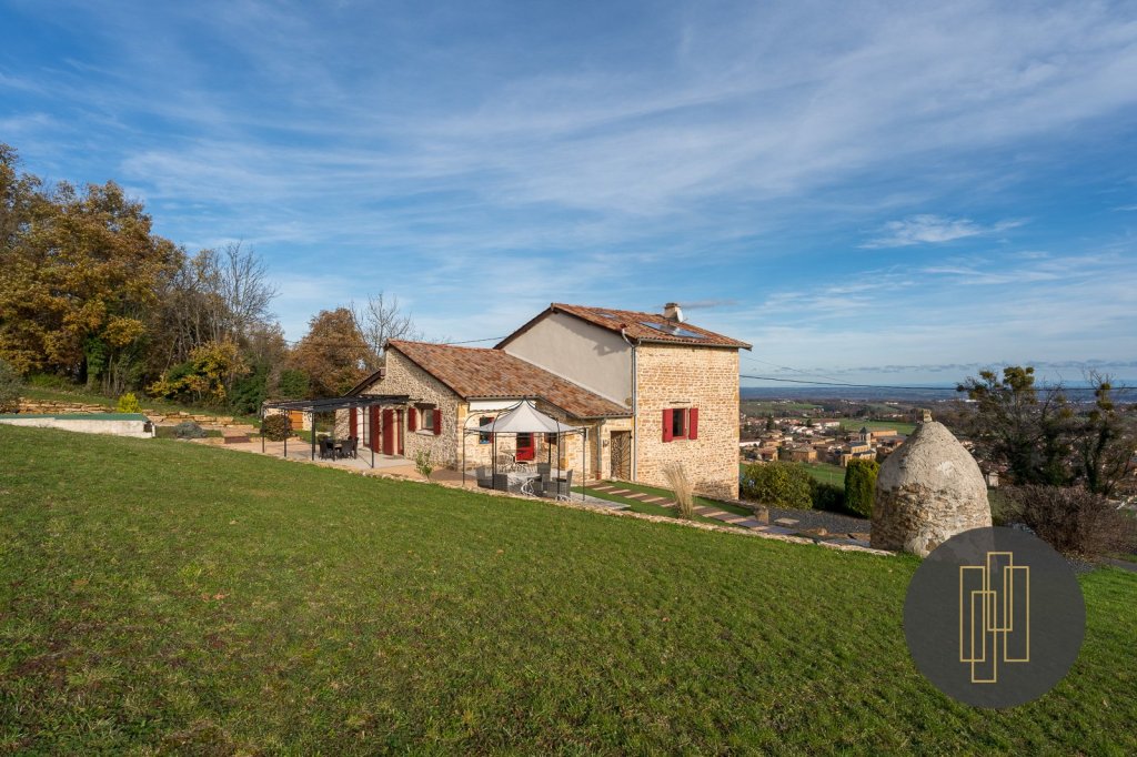 Maison en Pierres Dores - LACENAS - 200 m2 - VENDU