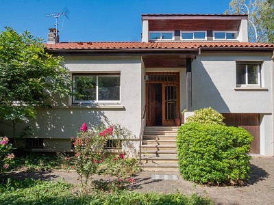 MAISON A VENDRE - ANSE - 227 m2 - 580000 €