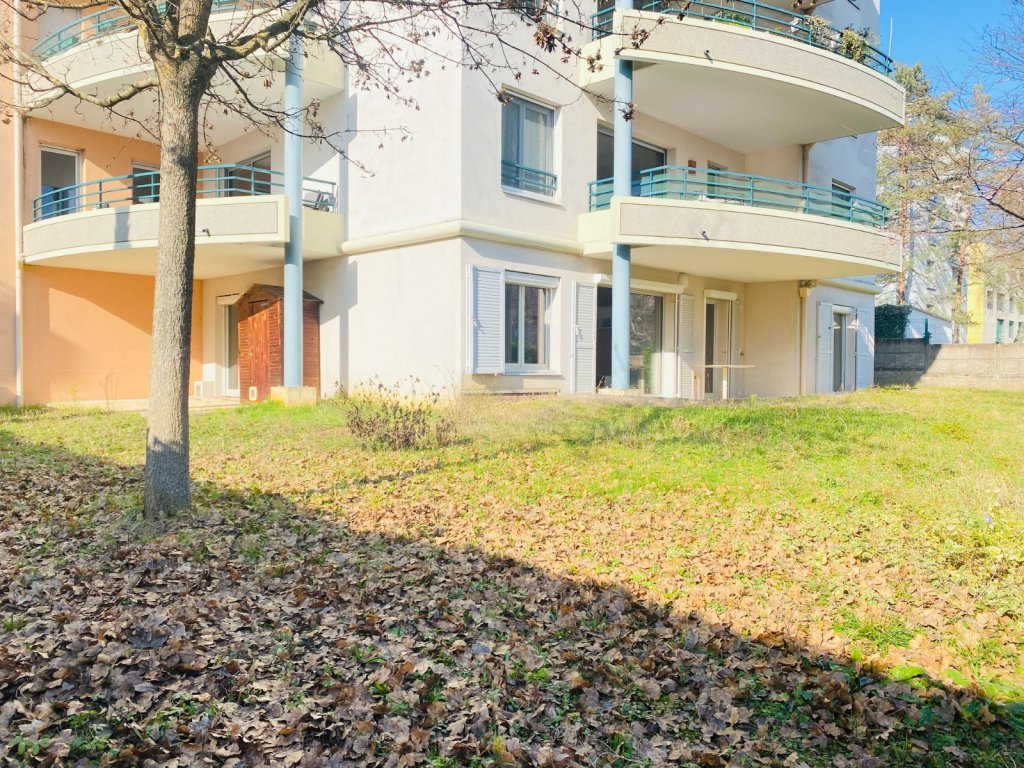 APPARTEMENT T5 A VENDRE - VILLEFRANCHE SUR SAONE - 100.15 m2 - 380000 €