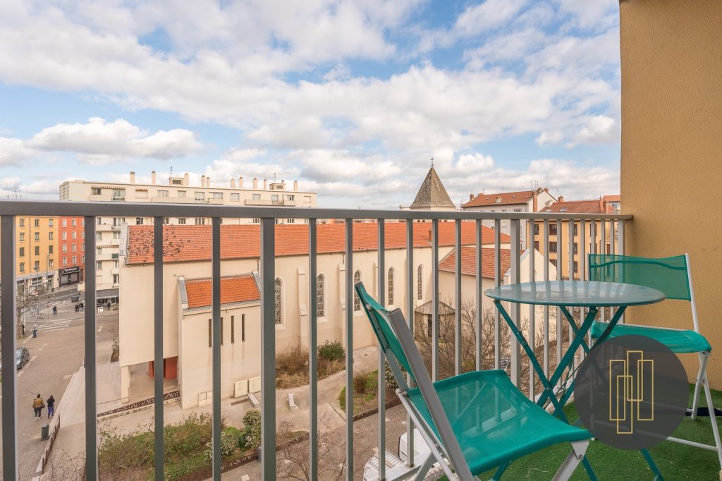 APPARTEMENT T4 A VENDRE - VILLEURBANNE PLACE WILSON - 81,04 m2 - 319000 €