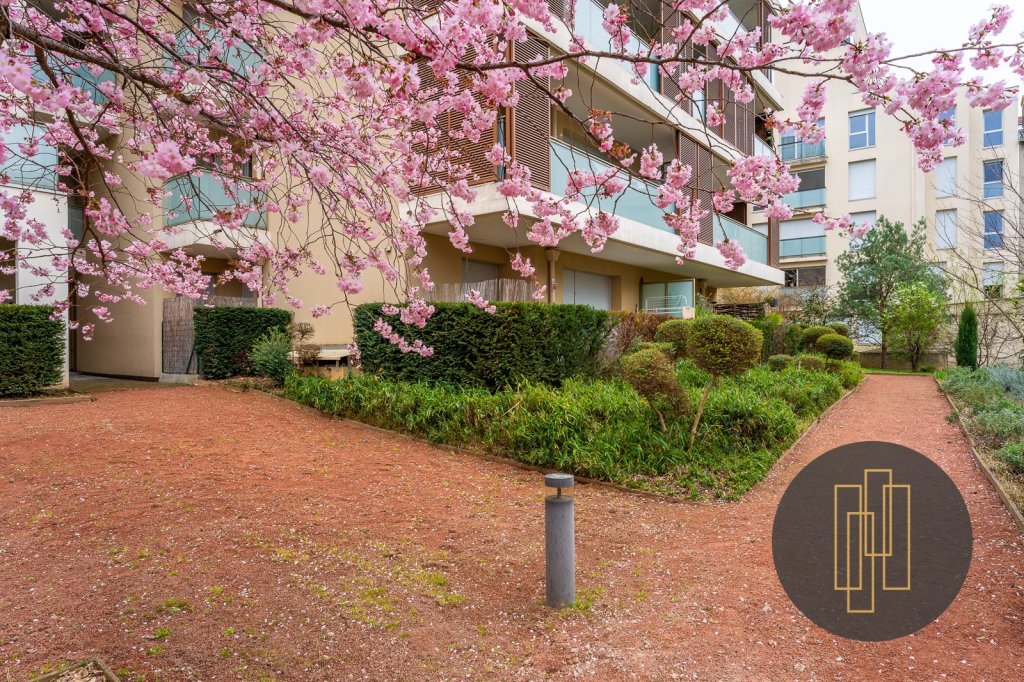 Appartement T3 avec Garage A VENDRE - VILLEURBANNE - 70,72 m2 - 285000 €