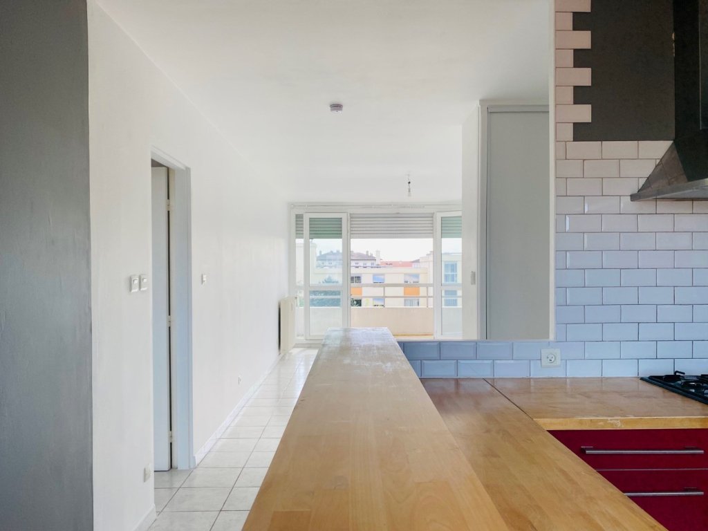APPARTEMENT T3 A VENDRE - VILLEFRANCHE SUR SAONE - 66,35 m2 - 169000 €