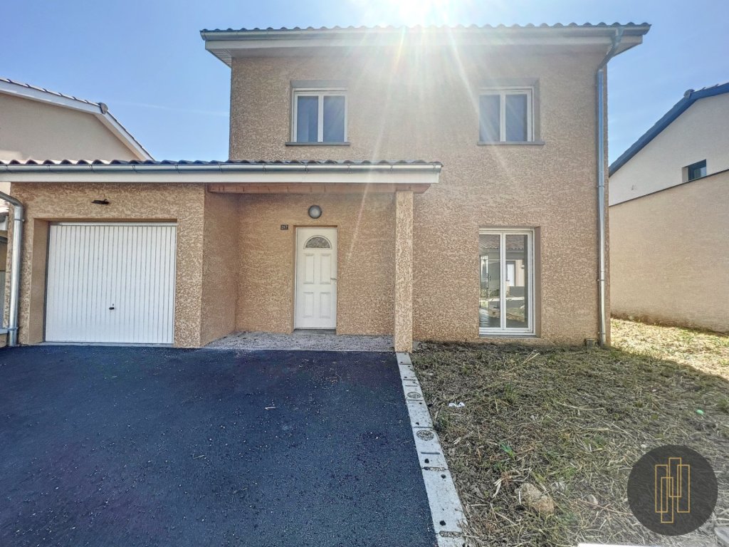 MAISON - BELLEVILLE - 93 m2 - VENDU