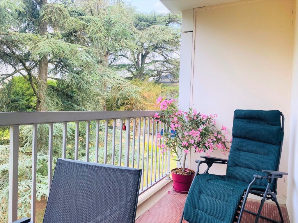 APPARTEMENT T3 A VENDRE - VILLEFRANCHE SUR SAONE - 67.27 m2 - 235000 €