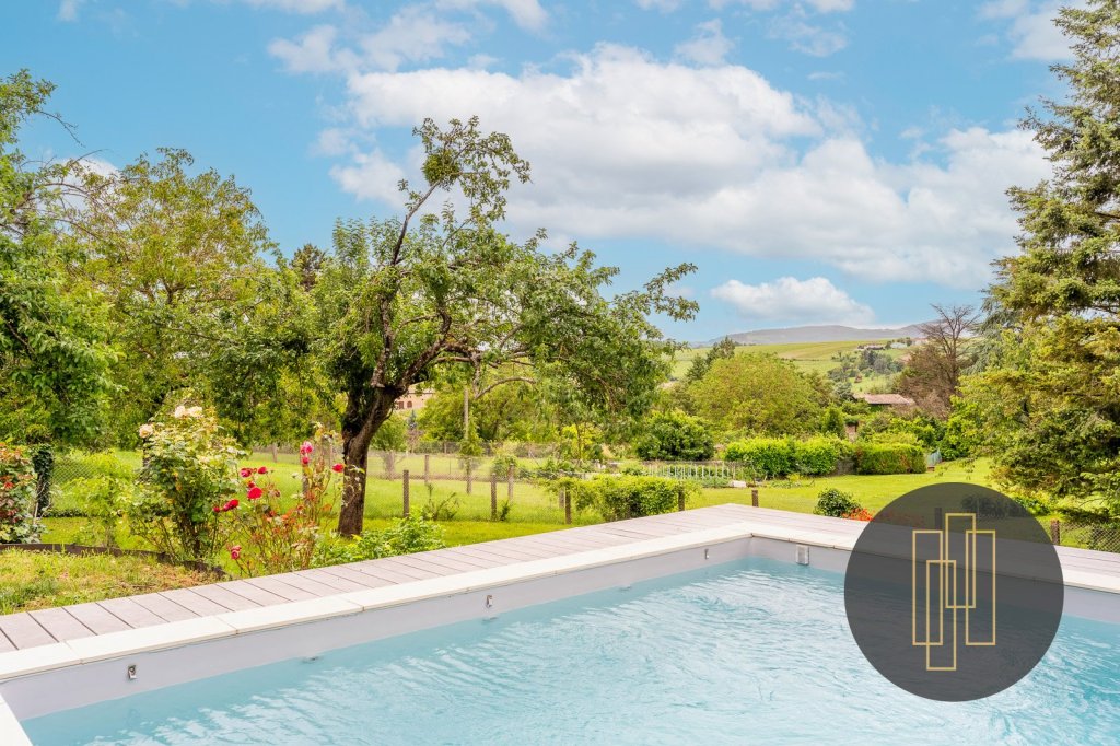MAISON - POMMIERS - 170 m2 - VENDU