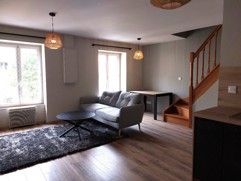 APPARTEMENT T2 A LOUER - VILLEFRANCHE SUR SAONE - 37 m2 - 554�&euro; charges comprises par mois