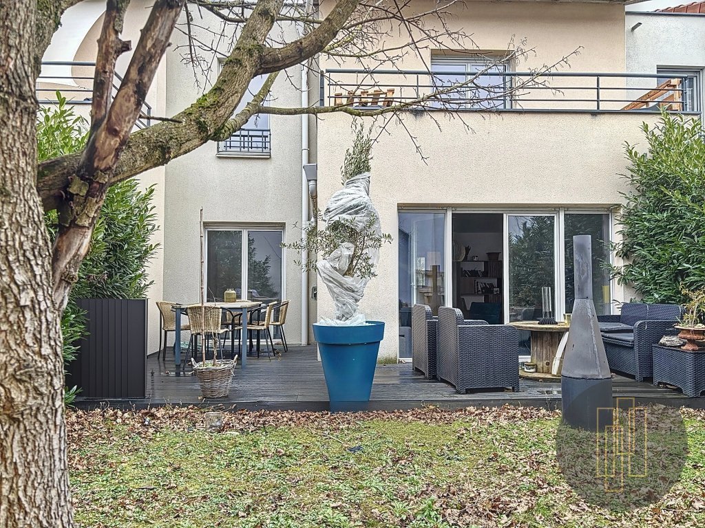 MAISON A VENDRE - VILLEFRANCHE SUR SAONE - 97.19 m2 - 320000€