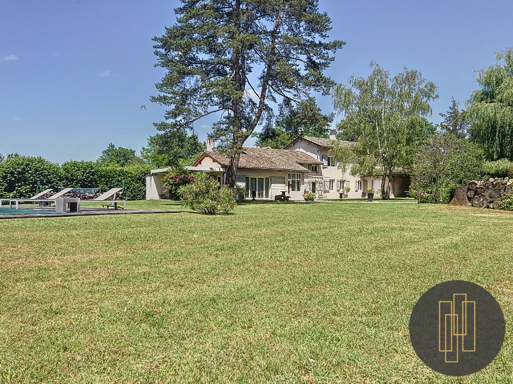 MAISON A VENDRE - MESSIMY SUR SAONE - 250 m2 - 870000€