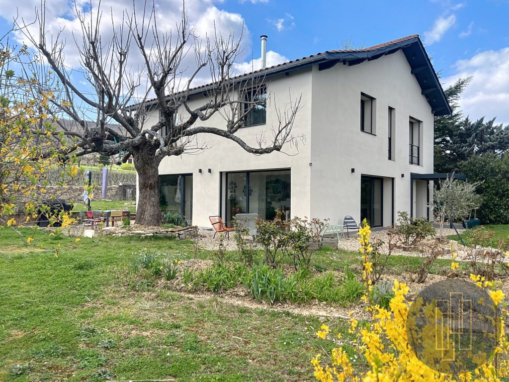 MAISON A VENDRE - LUCENAY - 189 m2 - 650000€