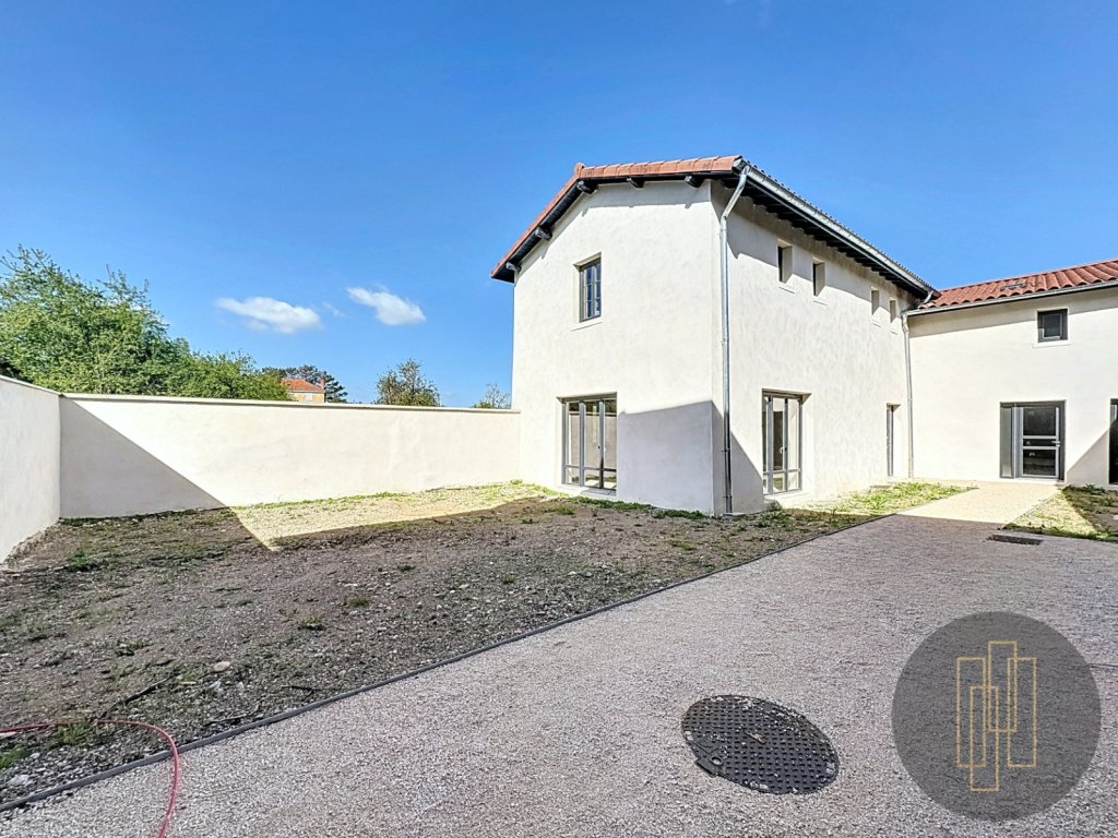 MAISON A VENDRE - LES CHERES - 227 m2 - 325000€
