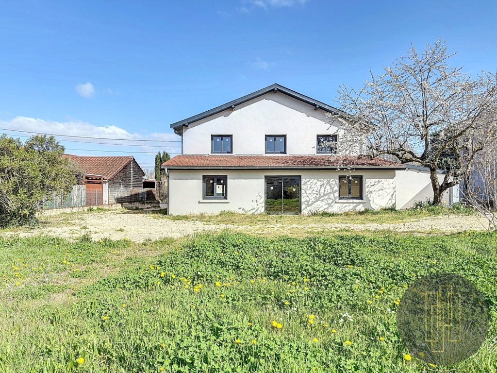 MAISON A VENDRE - LES CHERES - 169 m2 - 450000€