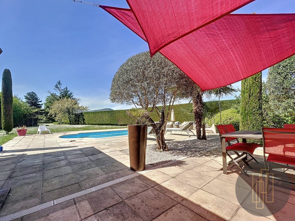 MAISON A VENDRE - LACENAS - 175 m2 - 580000€