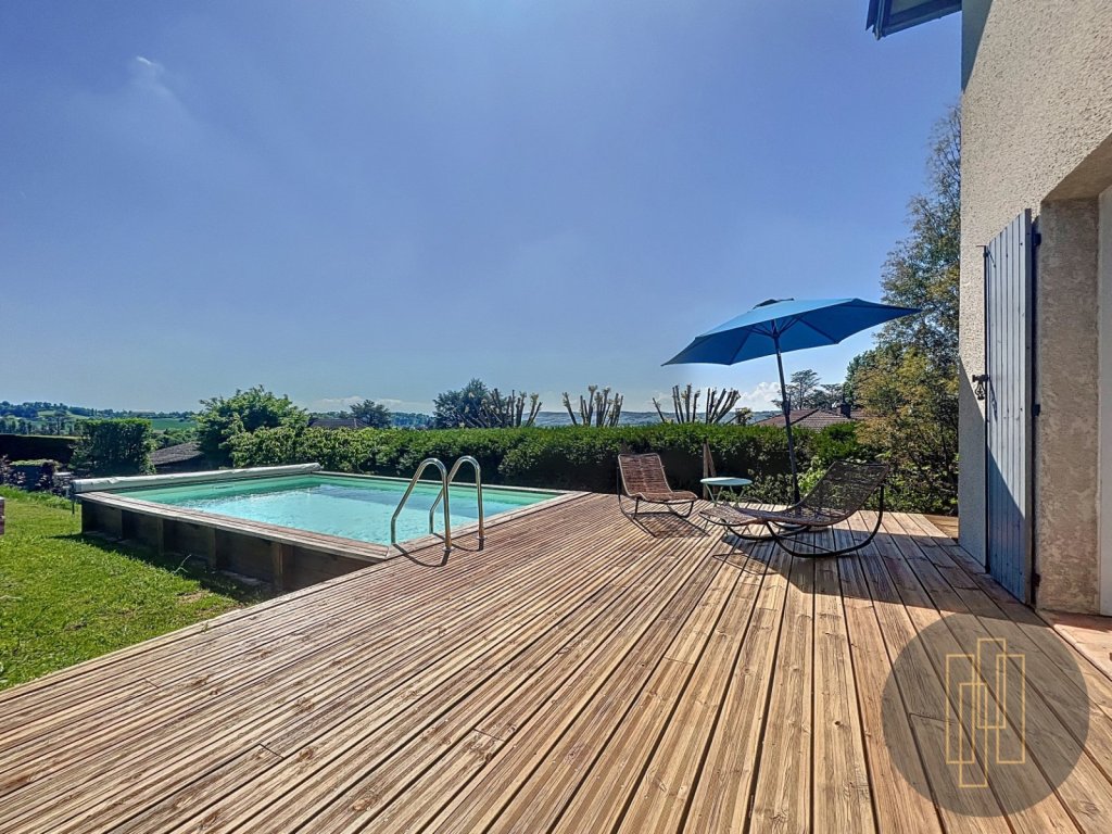 MAISON A VENDRE - ST DIDIER DE FORMANS - 193.21 m2 - 580000€