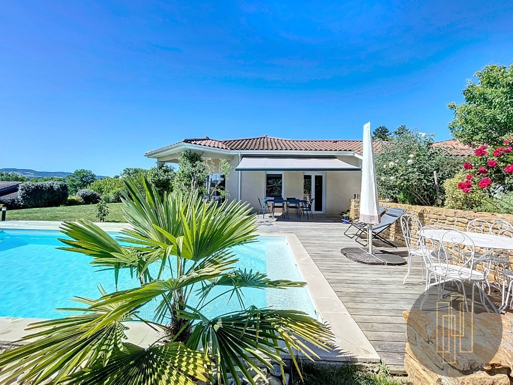MAISON A VENDRE - LEGNY - 144 m2 - 598000€