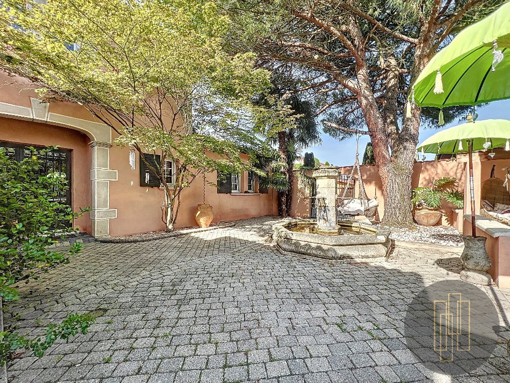 MAISON A VENDRE - VILLEFRANCHE SUR SAONE - 210 m2 - 745000€