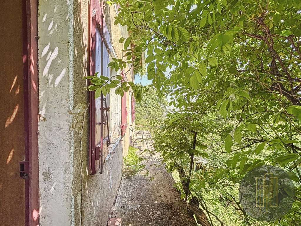 PROPRIETE A VENDRE - ARNAS - 687 m2 - 480000€
