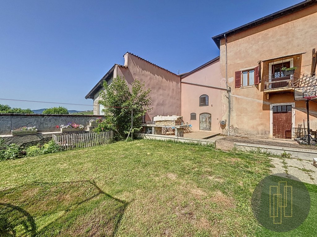 MAISON A VENDRE - ODENAS - 136 m2 - 355000€