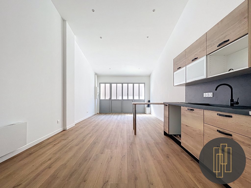 APPARTEMENT T2 A VENDRE - VILLEFRANCHE SUR SAONE - 44.3 m2 - 149000€