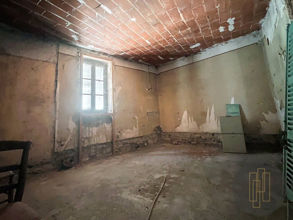 APPARTEMENT T3 A VENDRE - ANSE - 80 m2 - 150000€