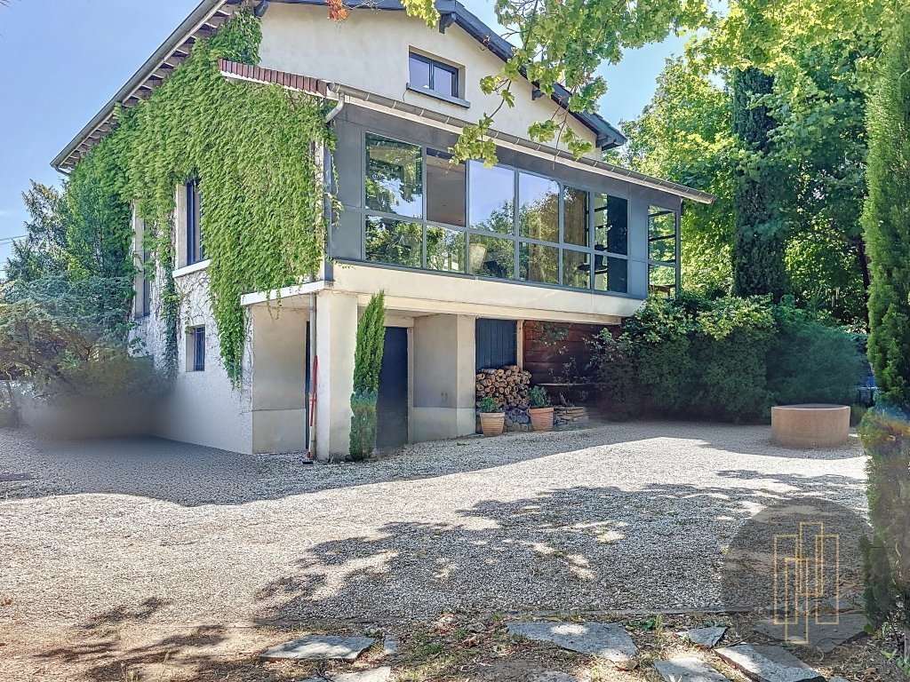 MAISON A VENDRE - LENTILLY - 174 m2 - 965000€