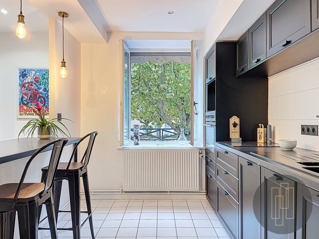 APPARTEMENT T3 A VENDRE - VILLEFRANCHE SUR SAONE - 74.36 m2 - 305000€