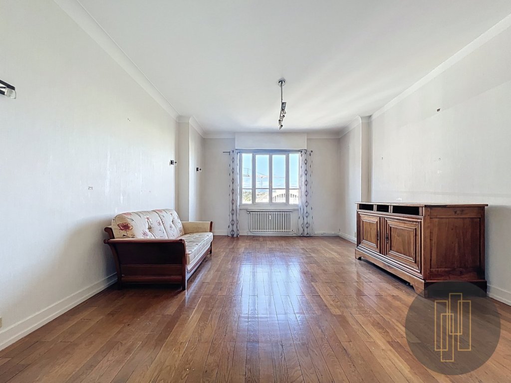 APPARTEMENT T3 A VENDRE - VILLEFRANCHE SUR SAONE - 83.87 m2 - 240 000 €