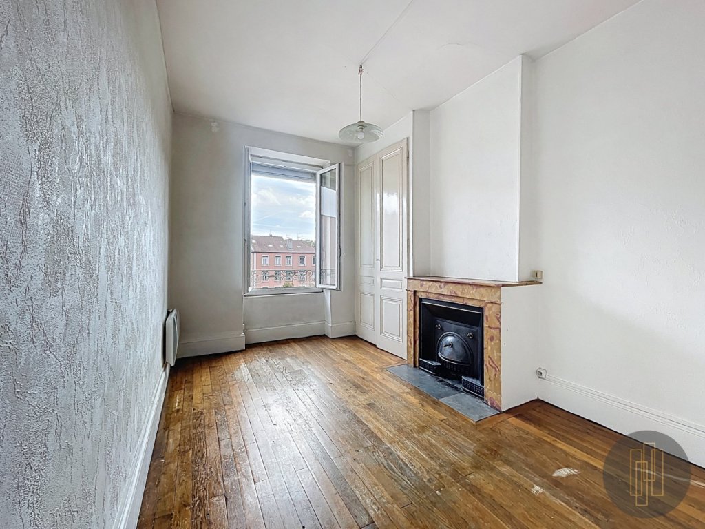 APPARTEMENT T2 A VENDRE - VILLEURBANNE - 40.85 m2 - 179000€