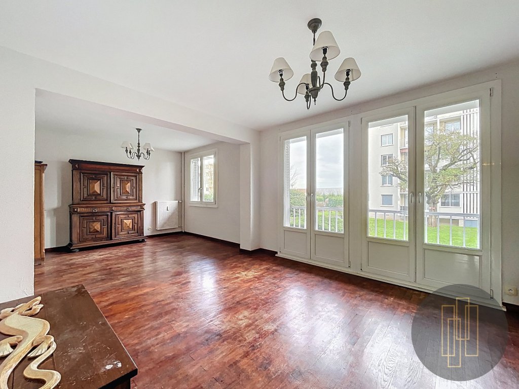 APPARTEMENT T2 A VENDRE - VILLEFRANCHE SUR SAONE - 75.23 m2 - 158000€