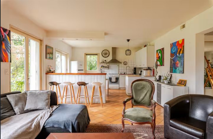 MAISON A LOUER - CHARNAY - 132 m2 - 1�300�&euro; charges comprises par mois