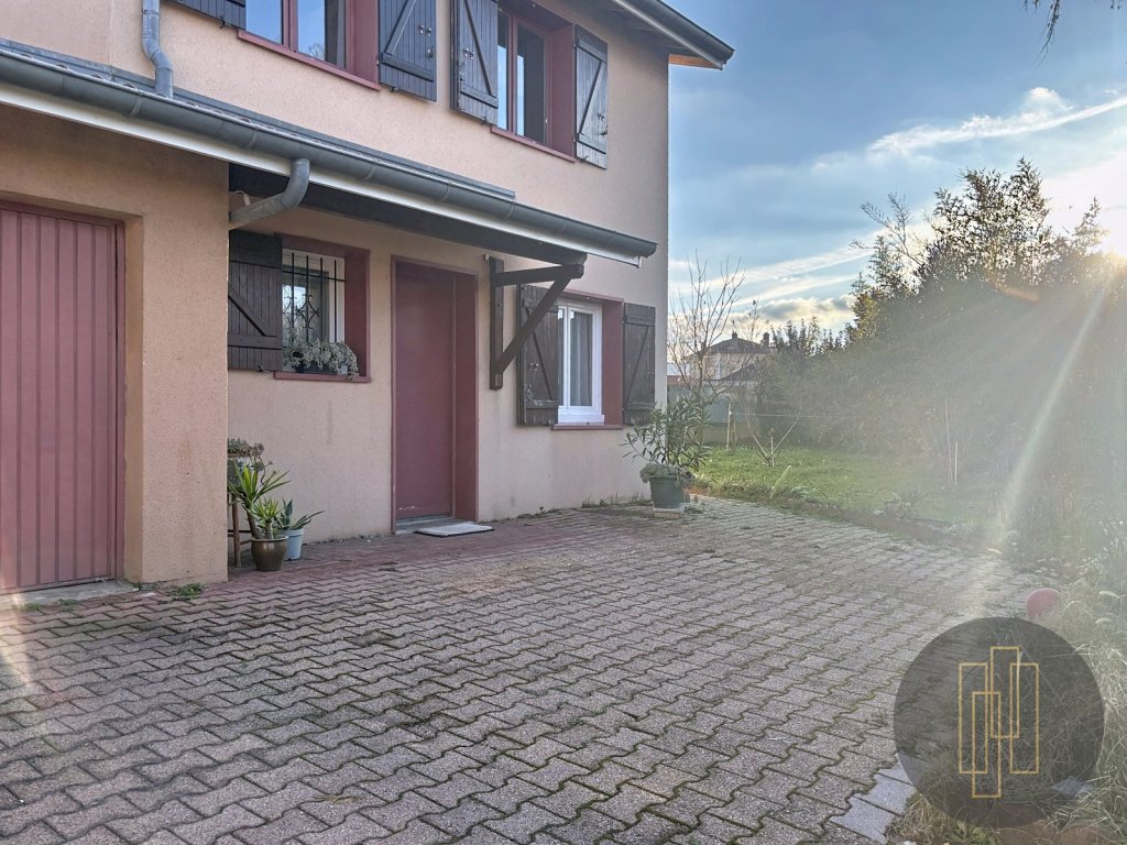 MAISON A VENDRE - VILLEFRANCHE SUR SAONE - 100.01 m2 - 300000€