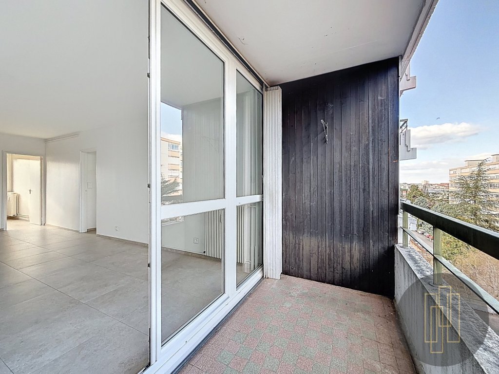 APPARTEMENT T3 A VENDRE - VILLEFRANCHE SUR SAONE - 65.7 m2 - 171 500 &euro;