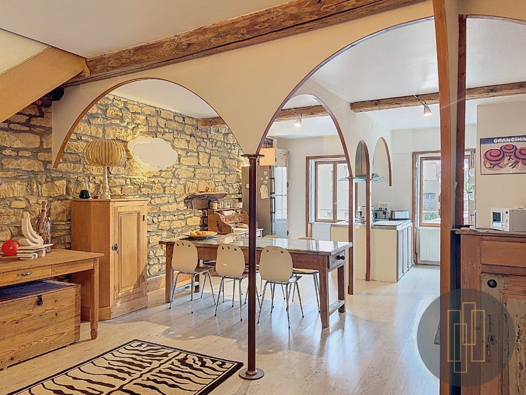 Libre A VENDRE - VILLEFRANCHE SUR SAONE - 132.76 m2 - 230�000�&euro;