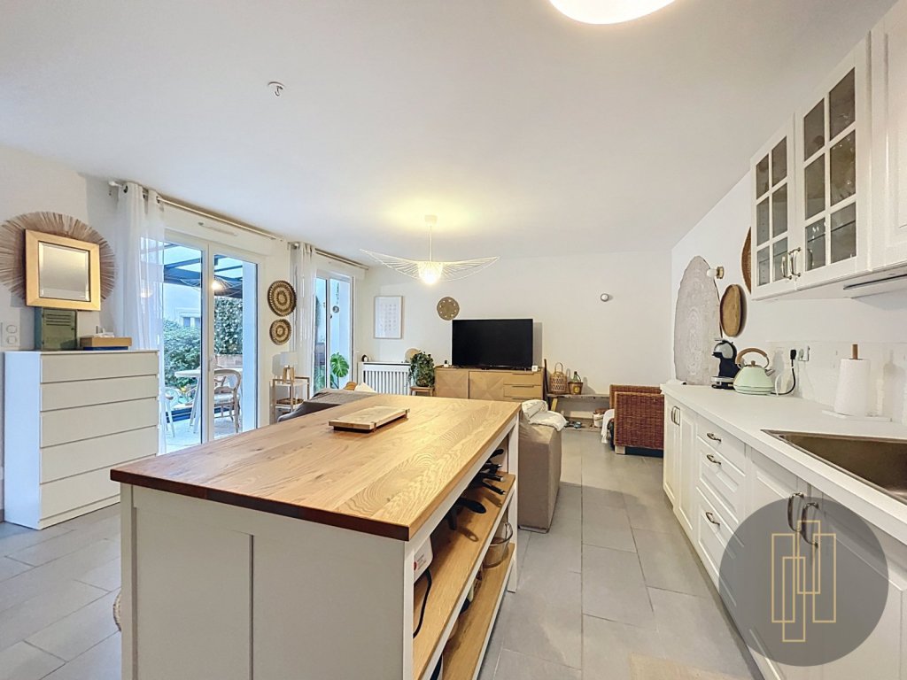 APPARTEMENT T4 A VENDRE - VILLEURBANNE - 80.73 m2 - 395�000�&euro;