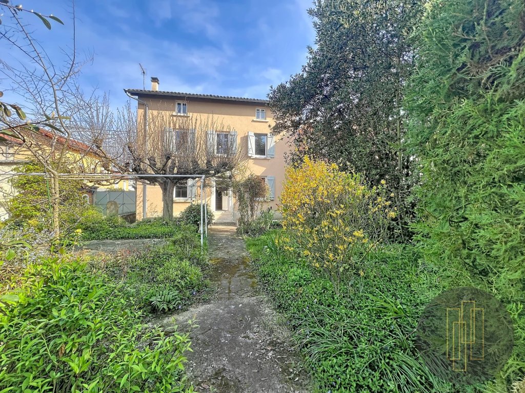 MAISON A VENDRE - VILLEFRANCHE SUR SAONE - 124.27 m2 - 420�000�&euro;