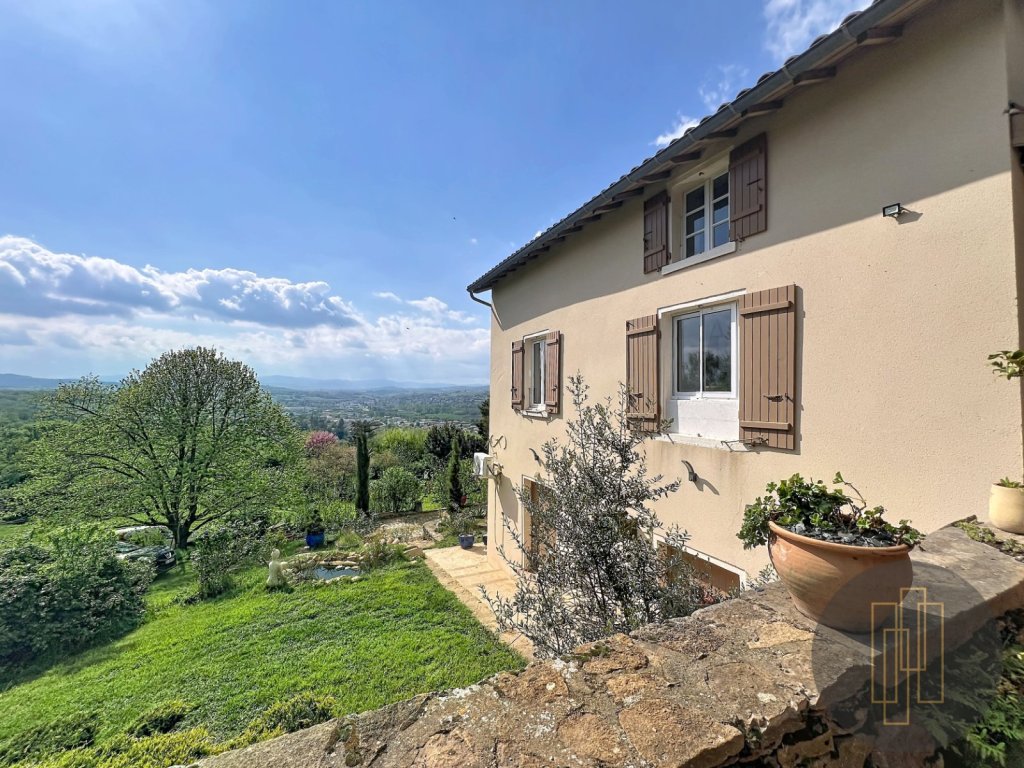 MAISON A VENDRE - MARCILLY D AZERGUES - 170 m2 - 720 000 &euro;