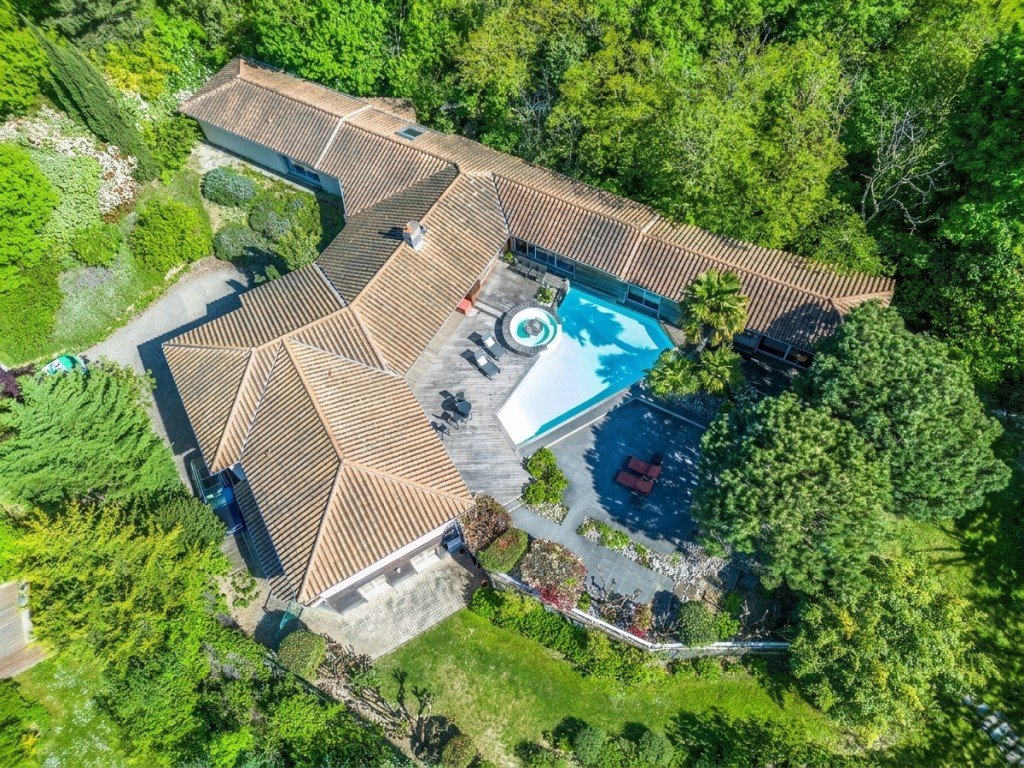 MAISON A VENDRE - LIMONEST - 320 m2 - 1 290 000 &euro;