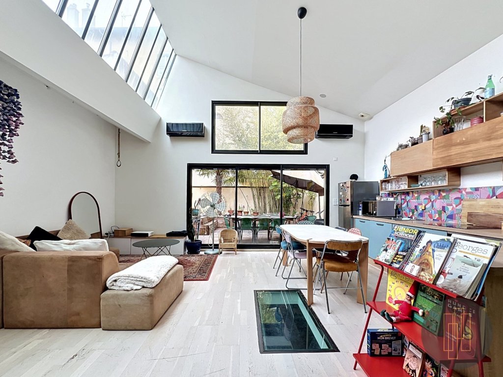 LOFT A VENDRE - VILLEFRANCHE SUR SAONE - 72.7 m2 - 315 000 &euro;