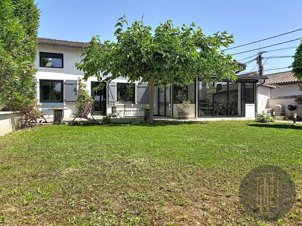 MAISON A VENDRE - REYRIEUX - 140 m2 - 520 000 €