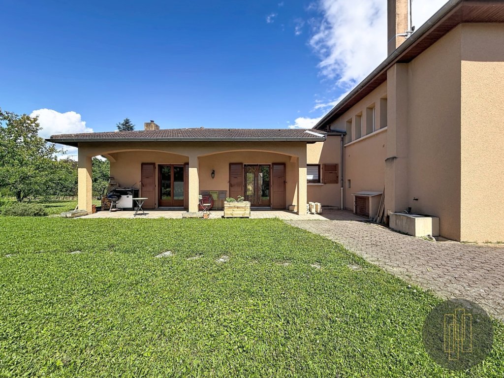 MAISON A VENDRE - VILLEFRANCHE SUR SAONE - 138 m2 - 410 000 &euro;