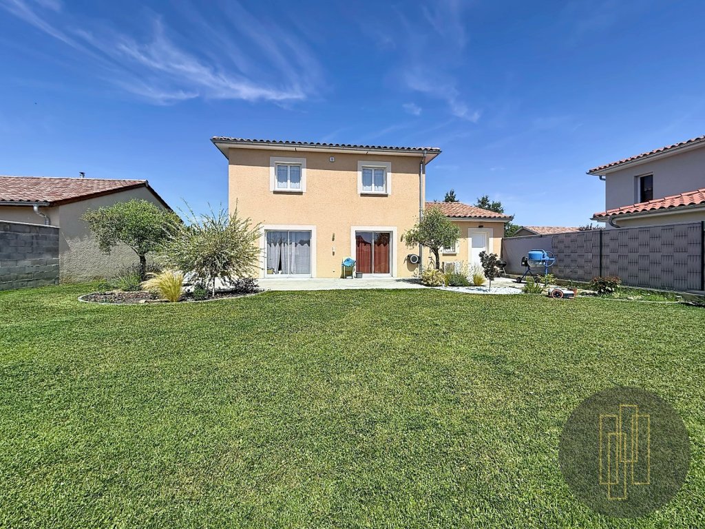 MAISON A LOUER - CORCELLES EN BEAUJOLAIS - 112 m2 - 1 200 &euro; charges comprises par mois