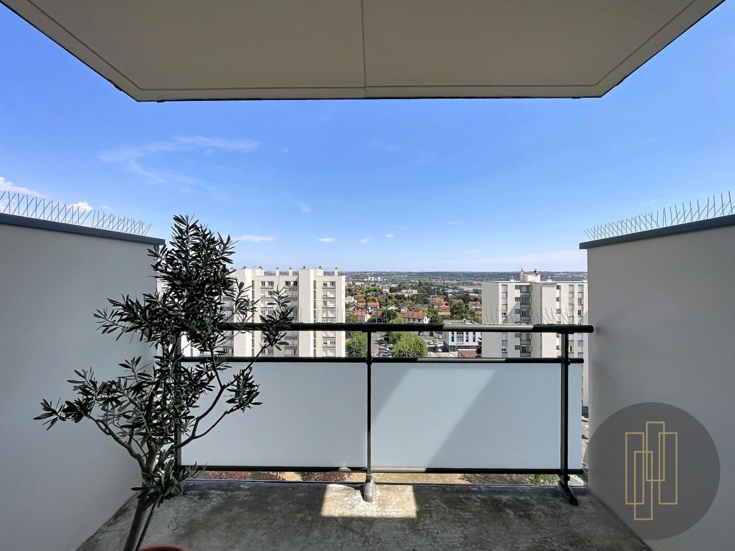 APPARTEMENT T3 A VENDRE - VILLEFRANCHE SUR SAONE - 66.05 m2 - 166 000 €