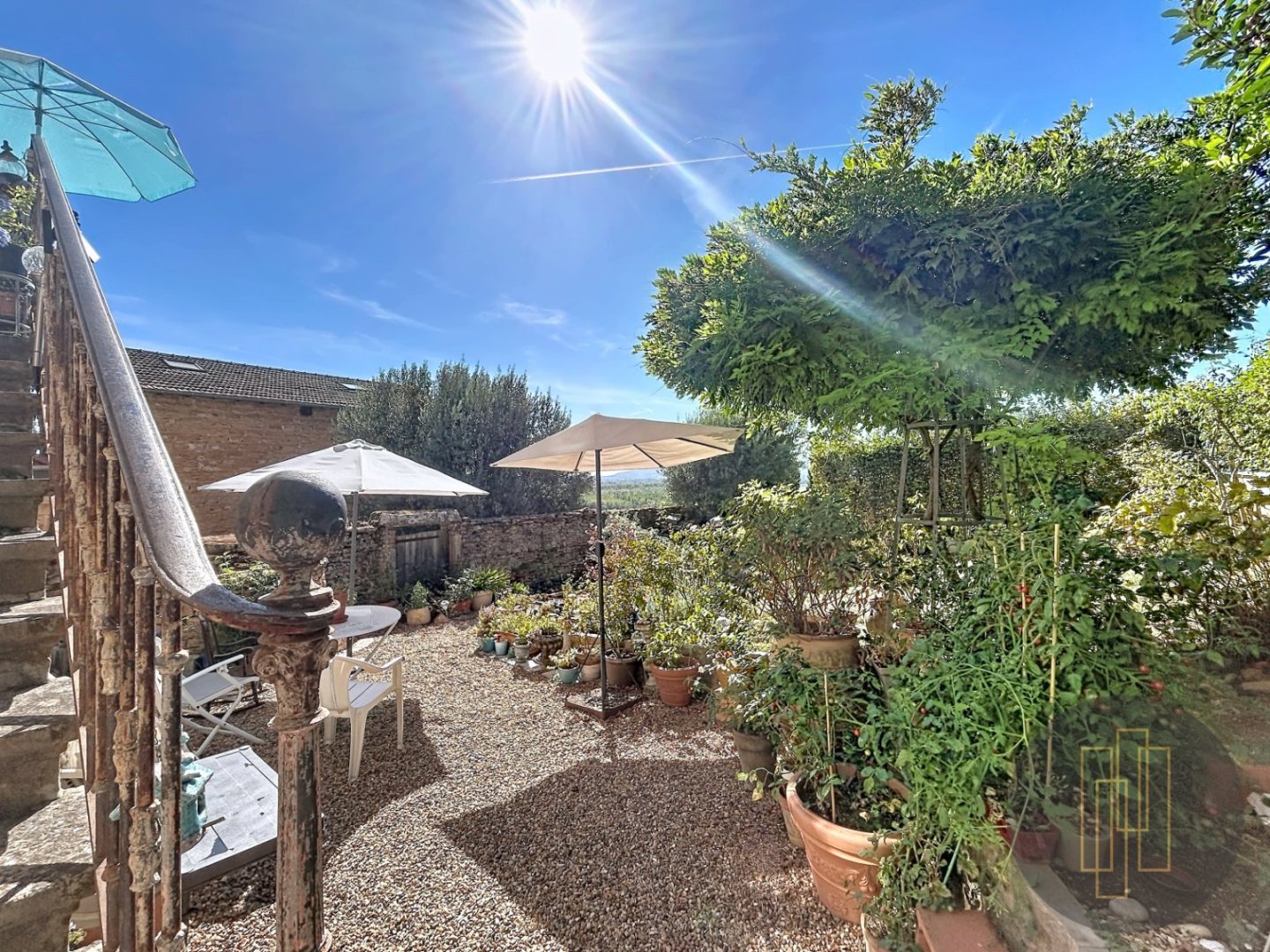 APPARTEMENT T4 A VENDRE - POMMIERS - 151 m2 - 450 000 €