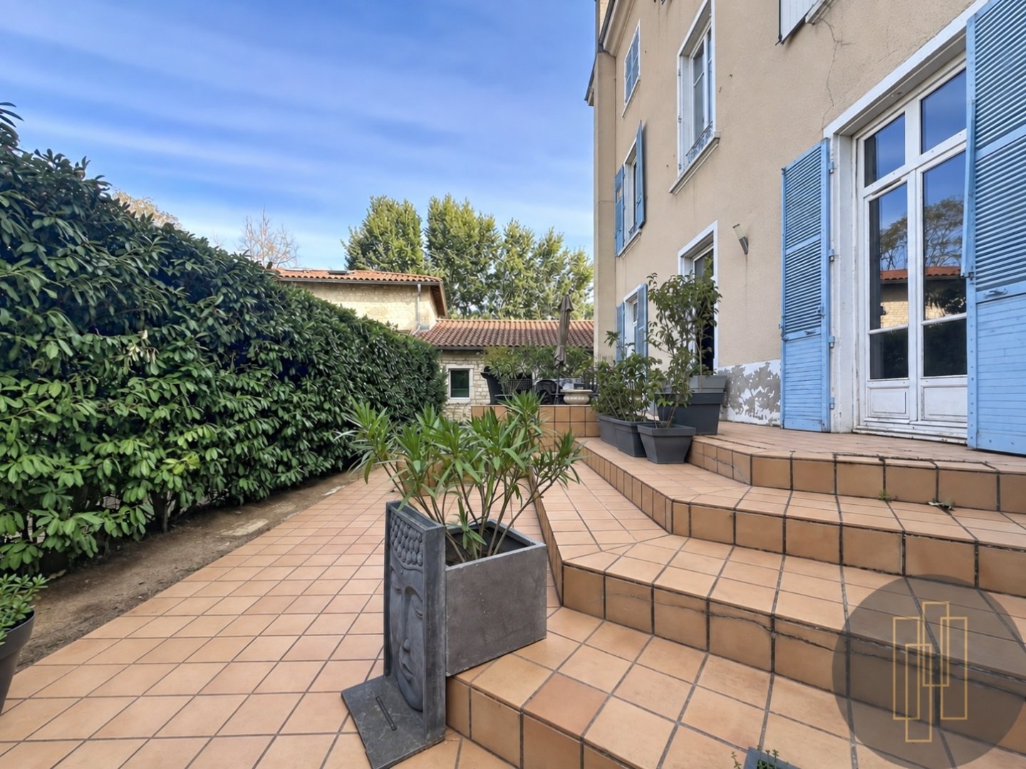APPARTEMENT T3 A VENDRE - LUCENAY - 107 m2 - 328 000 &euro;