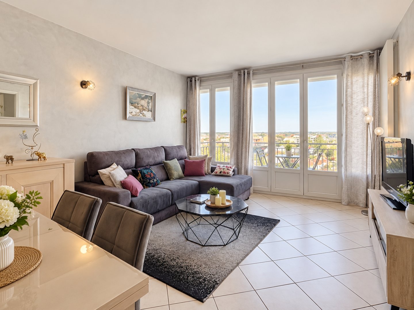APPARTEMENT T4 A VENDRE - VILLEFRANCHE SUR SAONE - 85.01 m2 - 205 000 &euro;