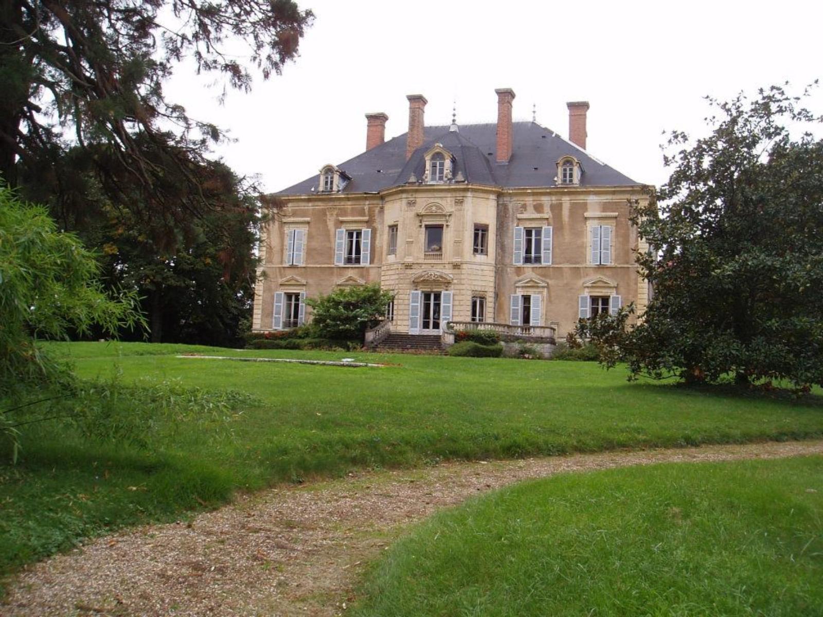 Chateau A Vendre 1e Petit Chateau A Vendre - Un château en Corrèze à vendre pour 11 euros