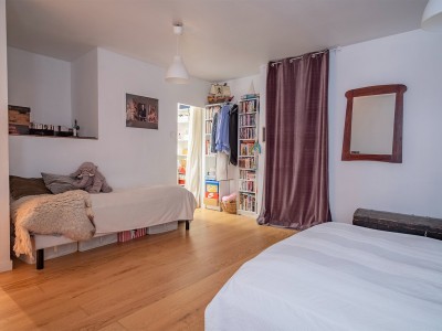 LOCAL COMMERCIAL A VENDRE - LYON 6EME ARRONDISSEMENT - 83,54 m2 - 365000 € 