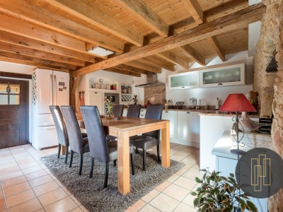 MAISON A VENDRE - BAGNOLS - 210 m2 - 720000 €